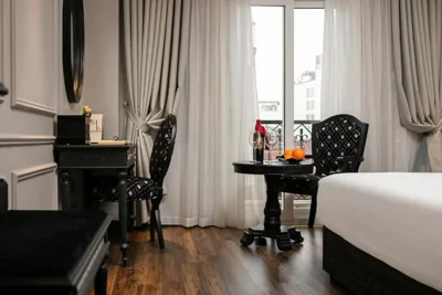带阳台家庭套房 — Scent Premium Hotel and Sky Bar