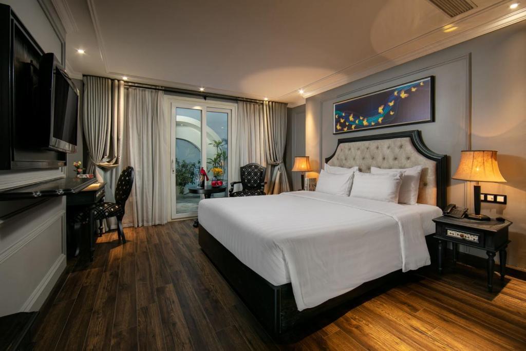 Scent Premium Hotel and Sky Bar – Hanoi